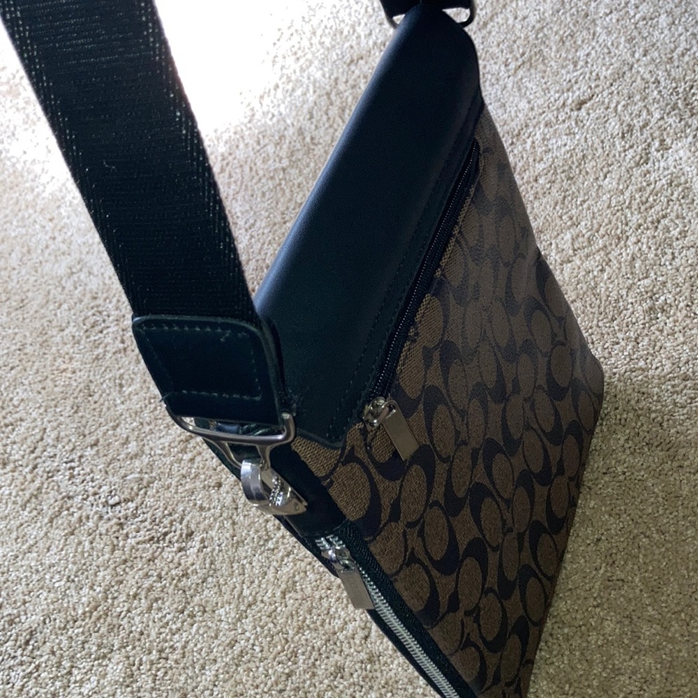 Coach Purse - Picture 3 of 3